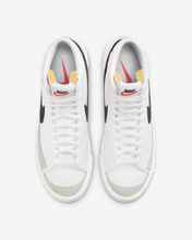 Load image into Gallery viewer, Blazer '77 Mid White Black