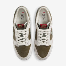 Load image into Gallery viewer, Dunk Low Year of the Snake
