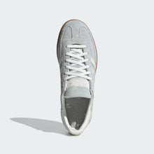 Load image into Gallery viewer, Spezial Grey White Gum
